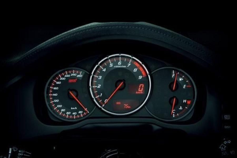  Subaru BRZ tS 2015 года  (фото 21 из 28)